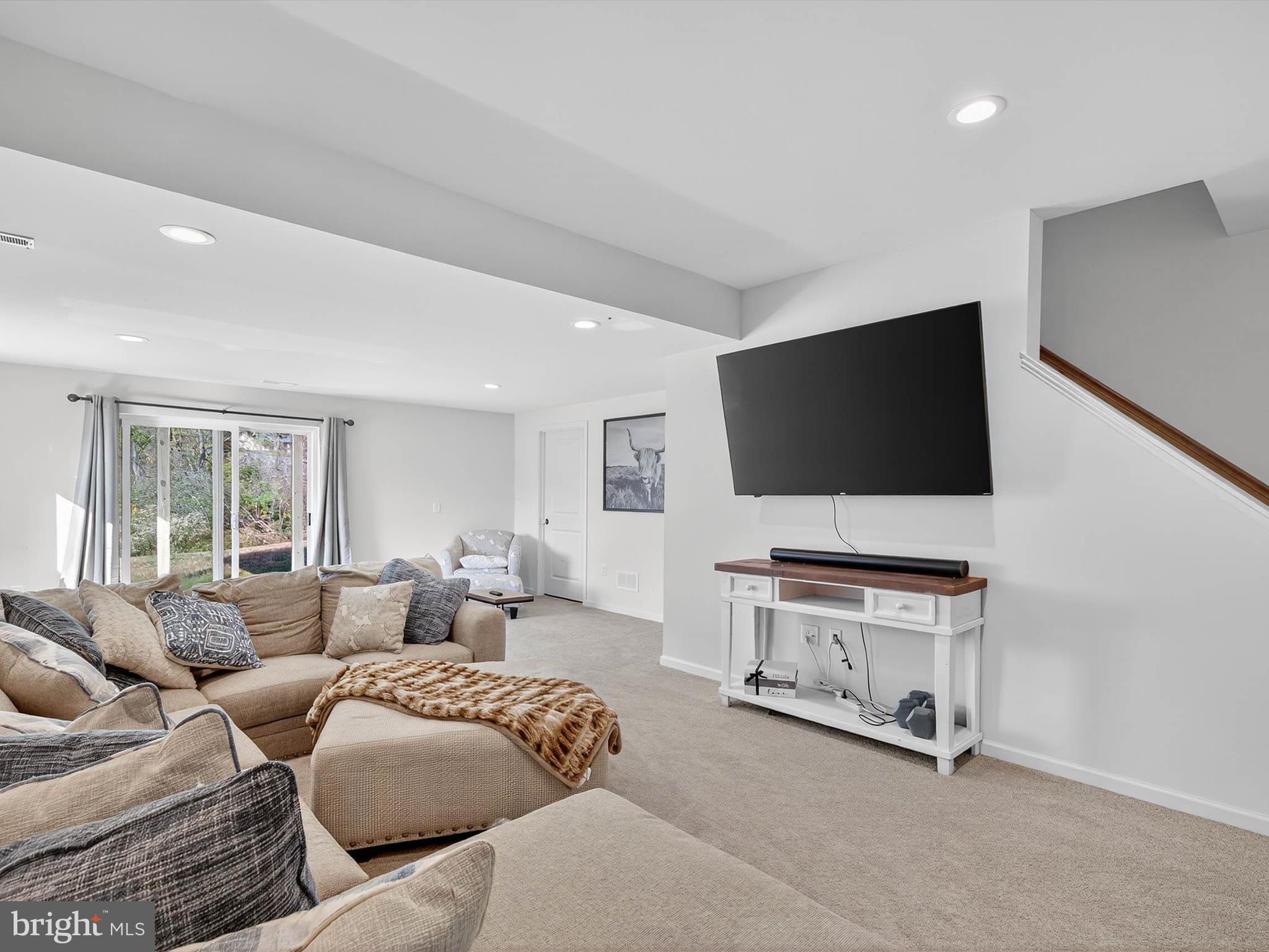 PATHFINDER MEADOWS - Residential