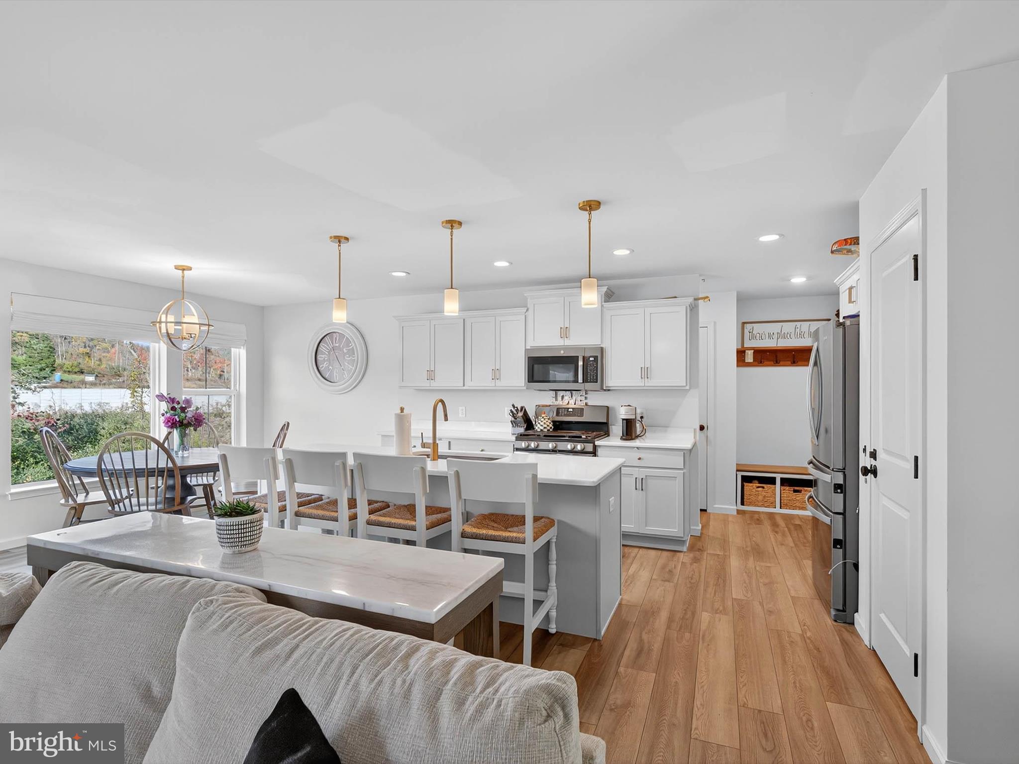 PATHFINDER MEADOWS - Residential