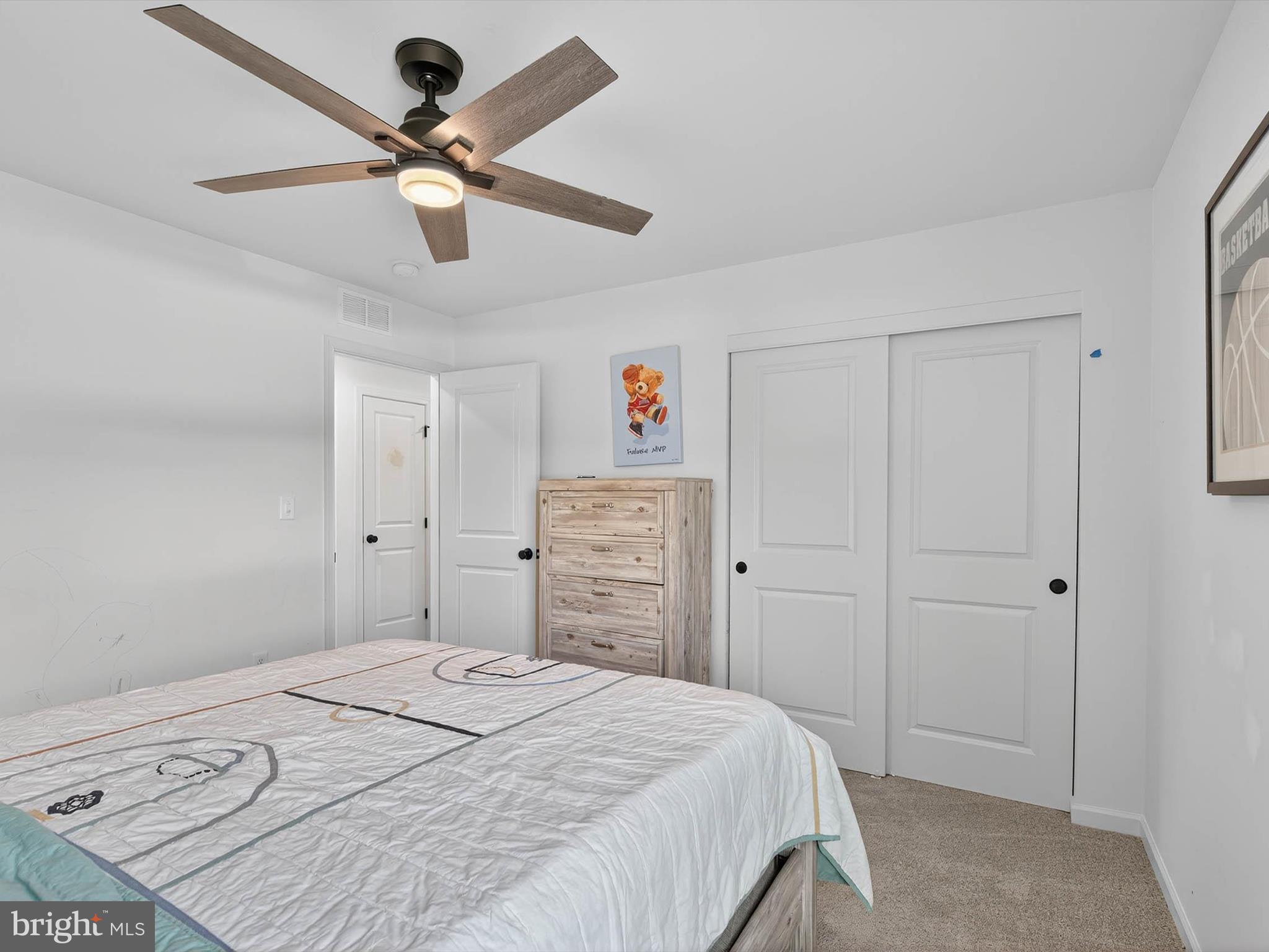 PATHFINDER MEADOWS - Residential