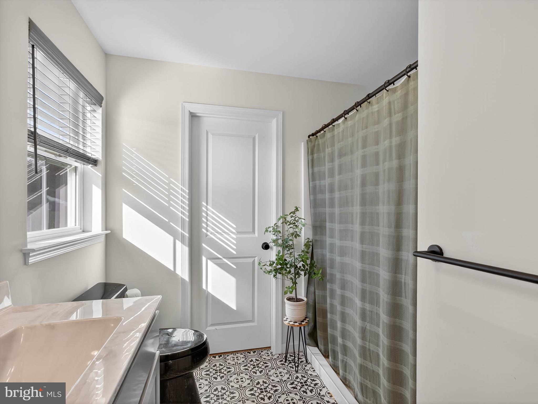 PATHFINDER MEADOWS - Residential