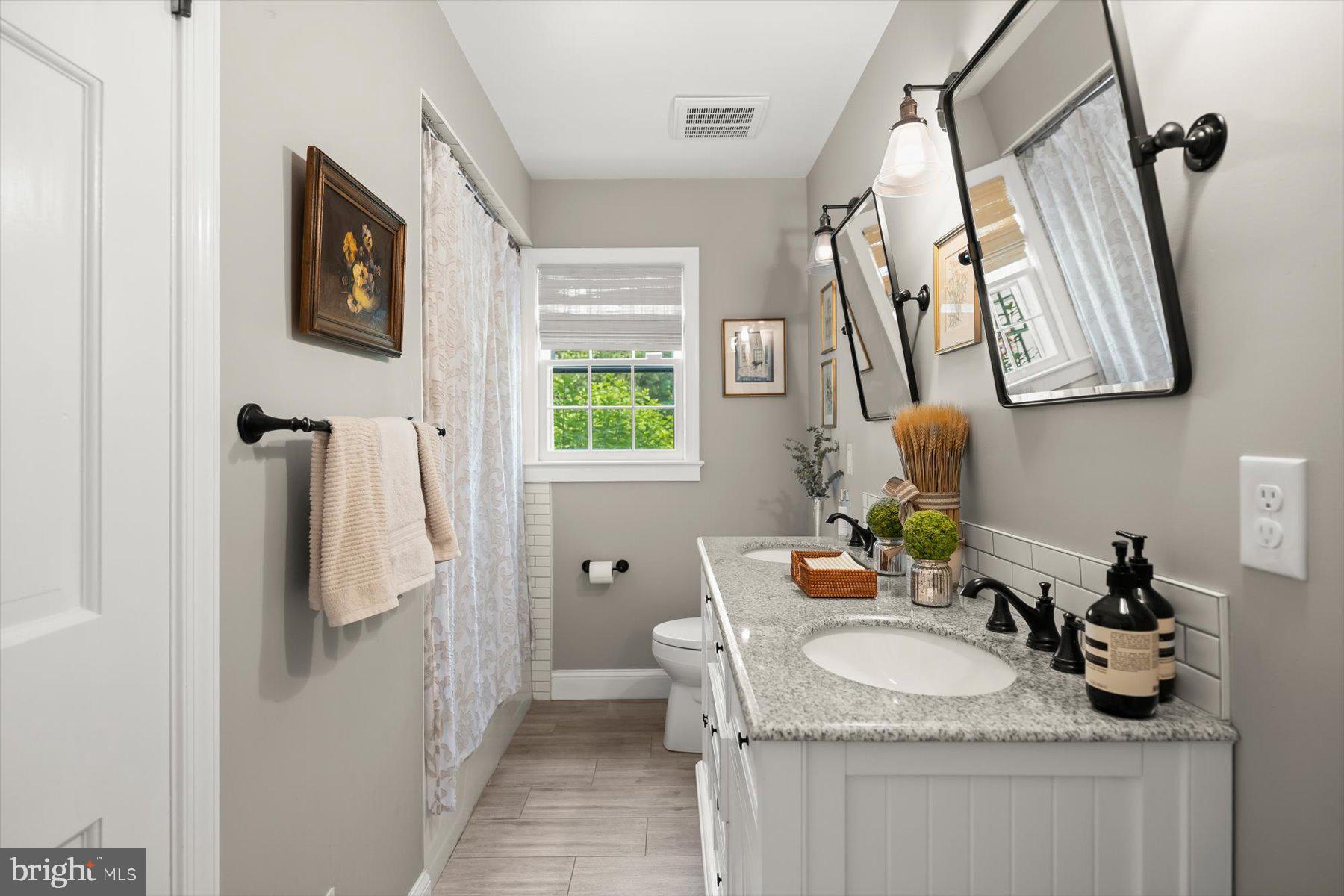 BURNING TREE VALLEY - Residential