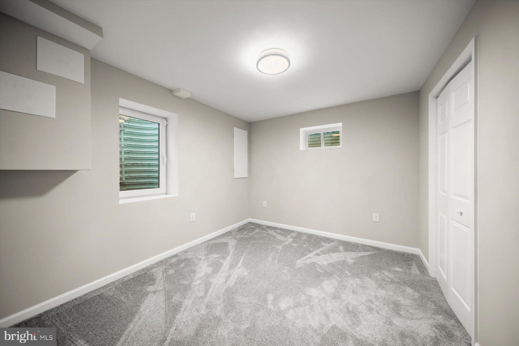 BURNING TREE VALLEY - Residential