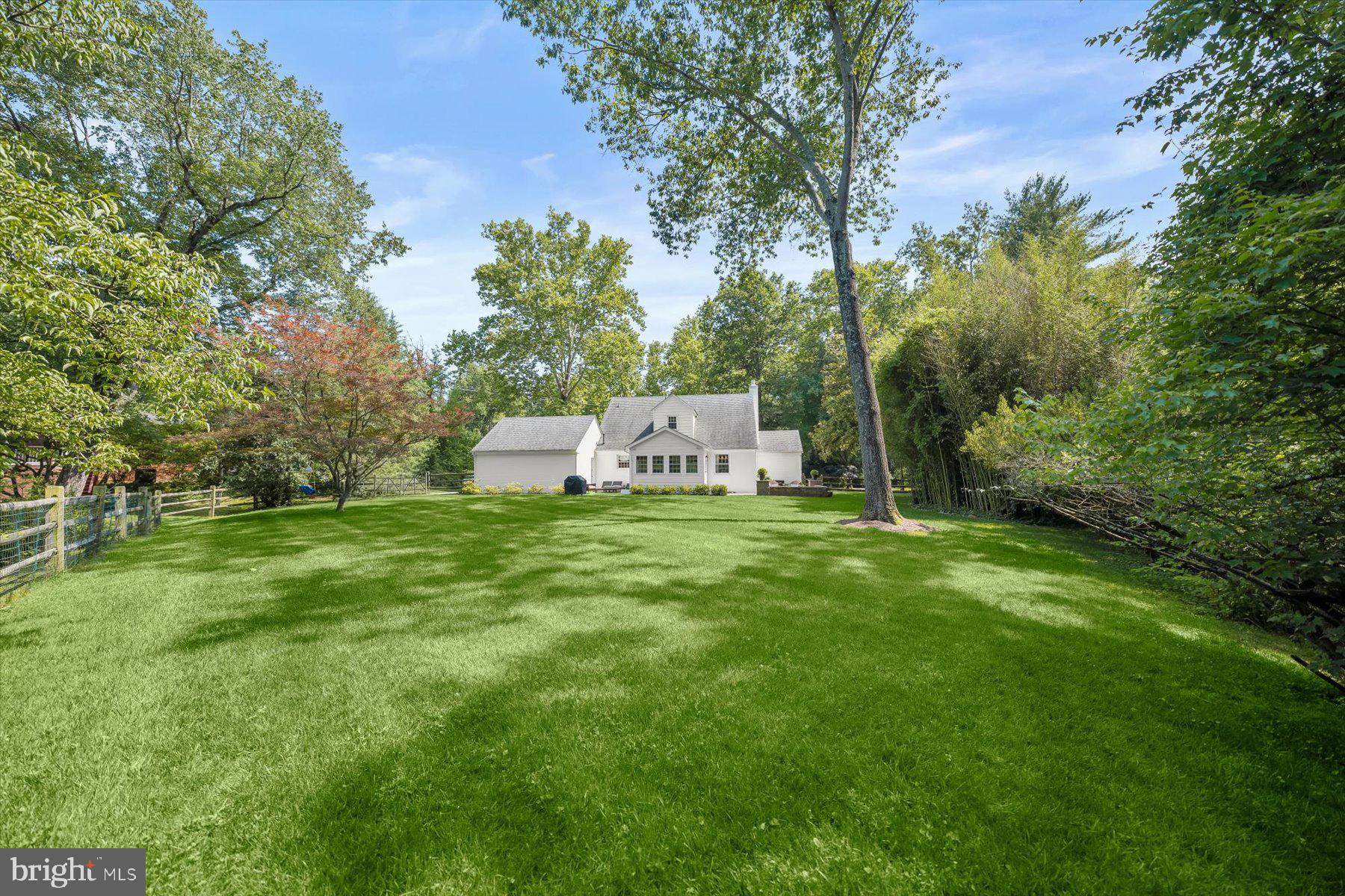 BURNING TREE VALLEY - Residential