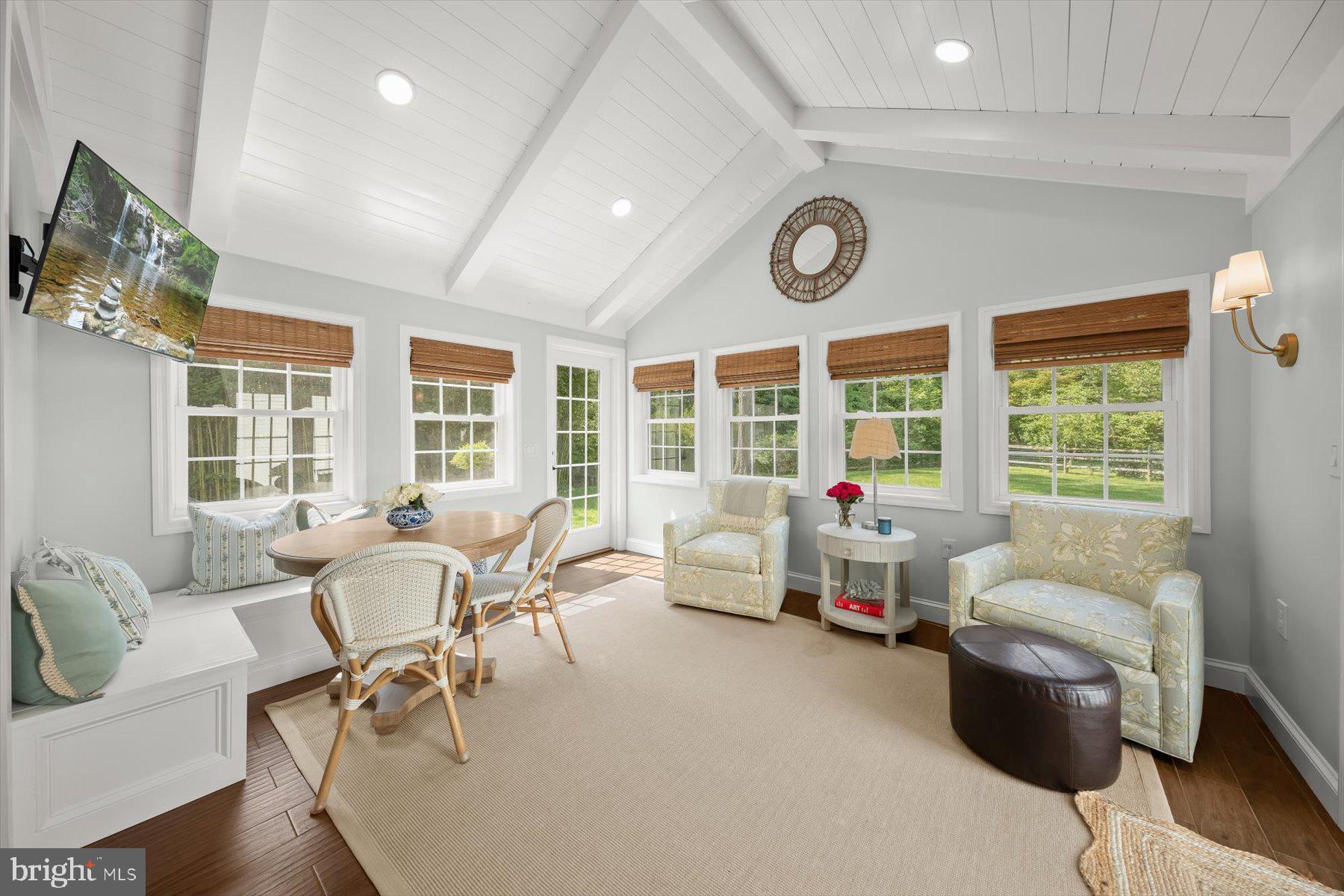 BURNING TREE VALLEY - Residential