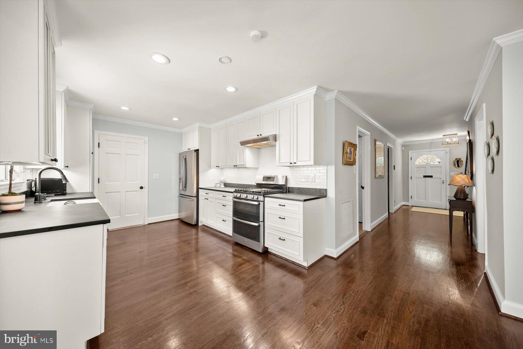 BURNING TREE VALLEY - Residential