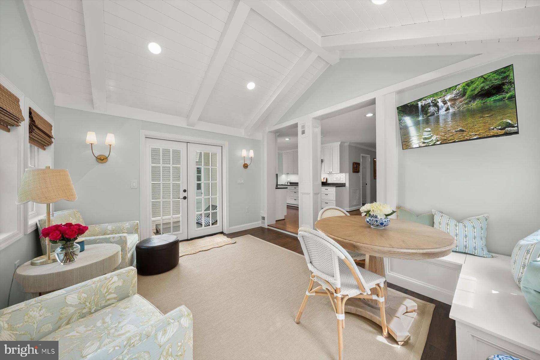 BURNING TREE VALLEY - Residential