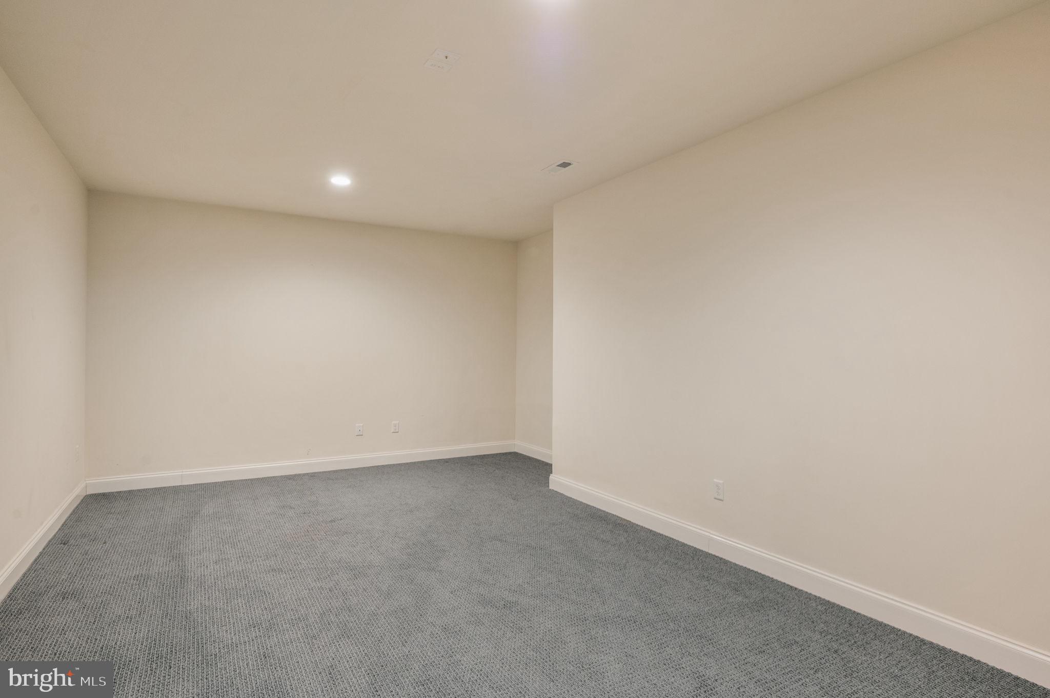 FLINT HILL CROSSING - Residential