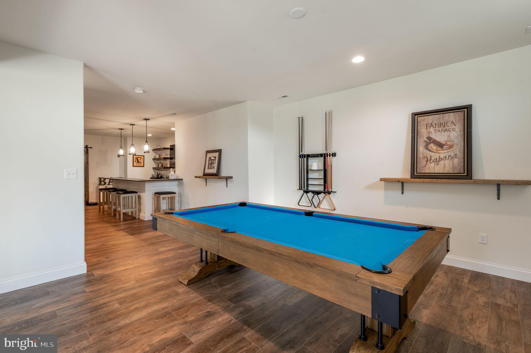 FLINT HILL CROSSING - Residential