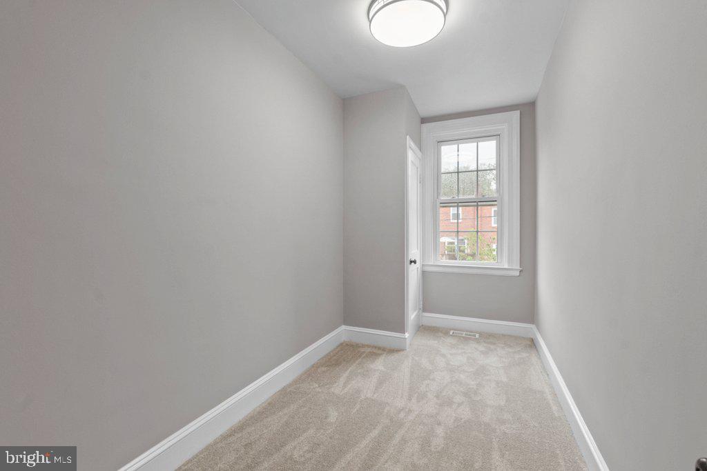 EDNOR GARDENS - LAKESIDE - Residential