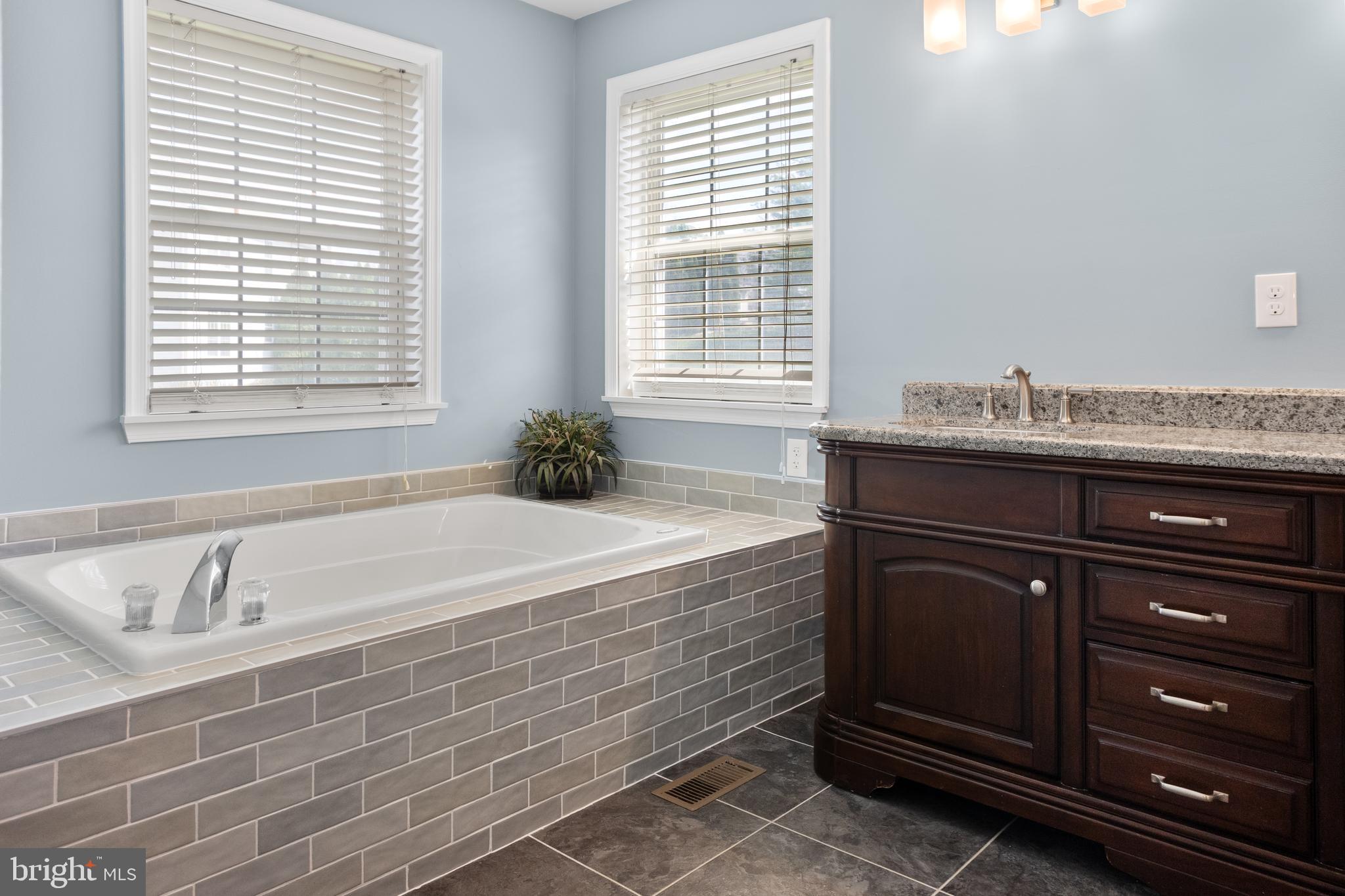 MARTINS FARM - Residential