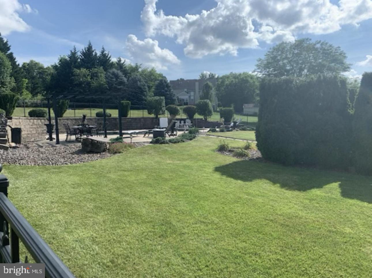 MARTINS FARM - Residential