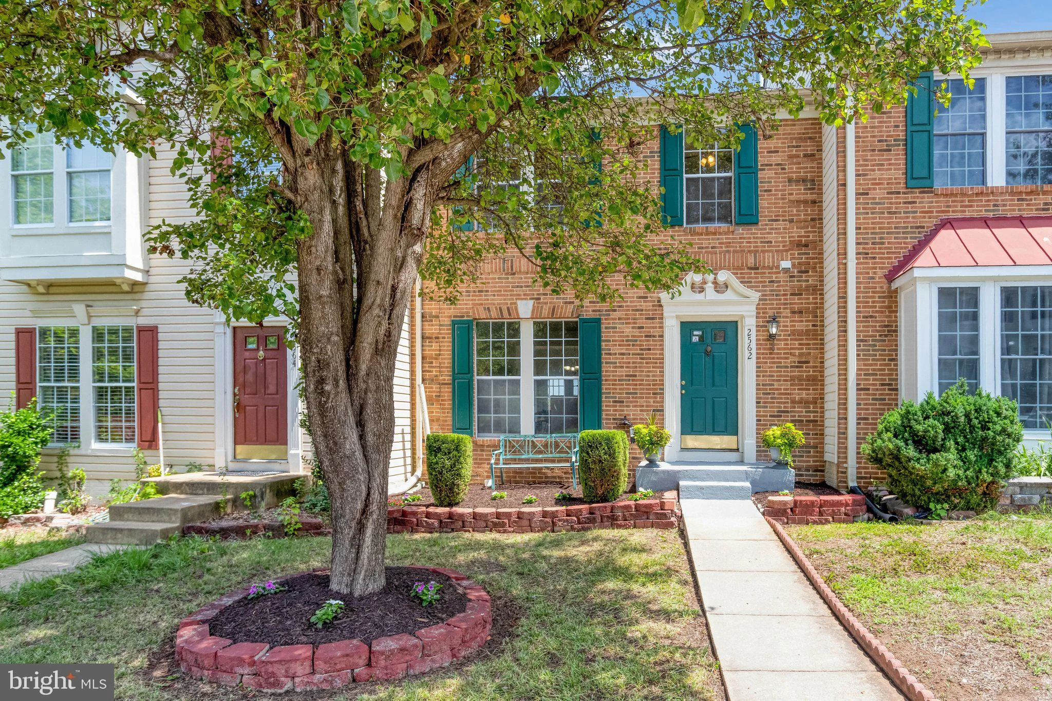 2562 Grayton Lane