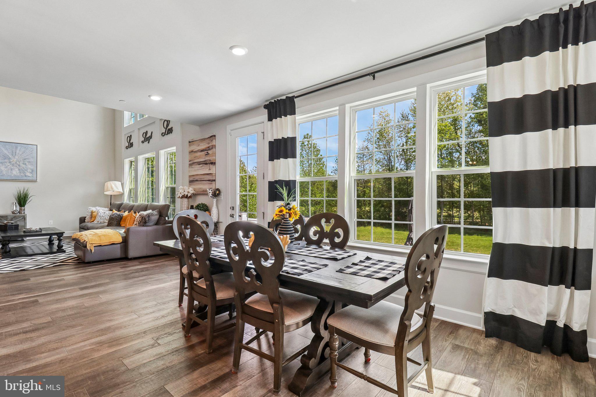 OAK CREEK CLUB - Residential