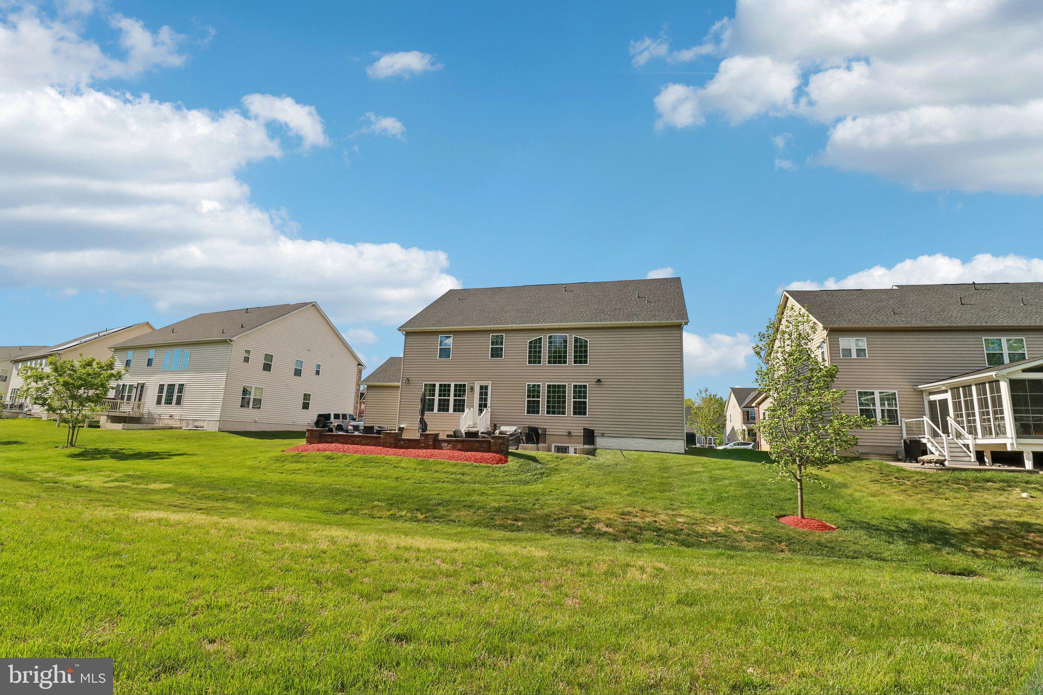 OAK CREEK CLUB - Residential