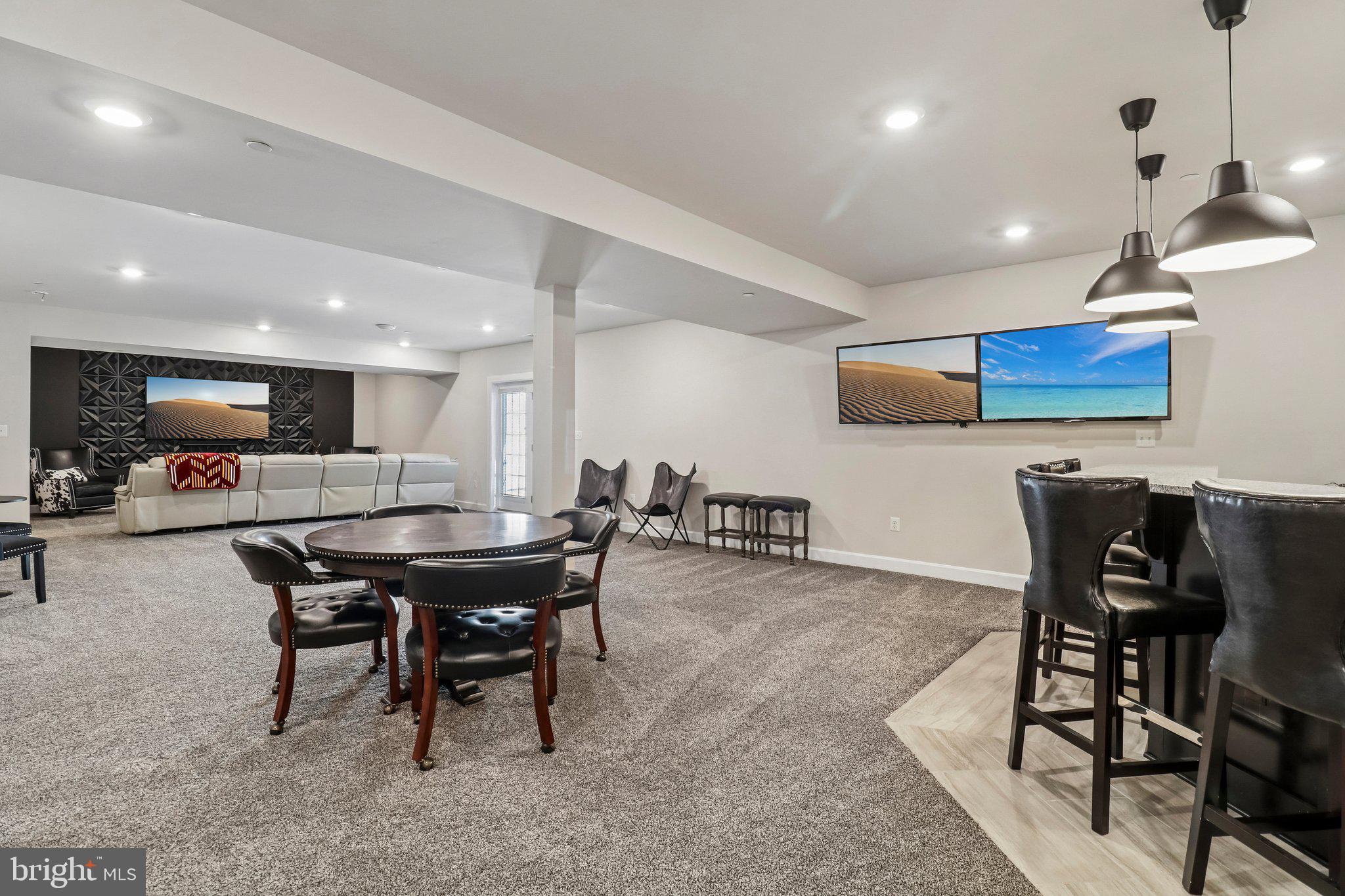 OAK CREEK CLUB - Residential