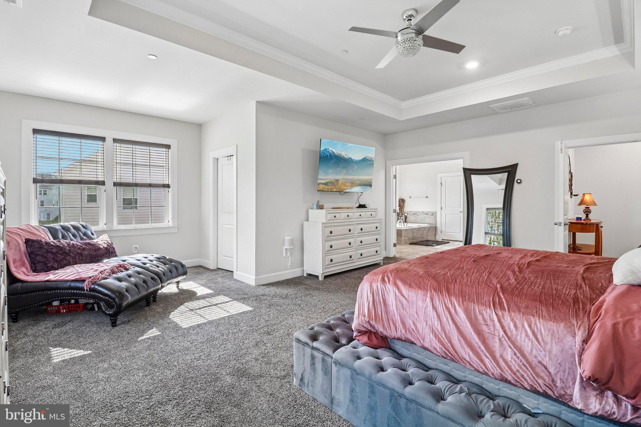 OAK CREEK CLUB - Residential