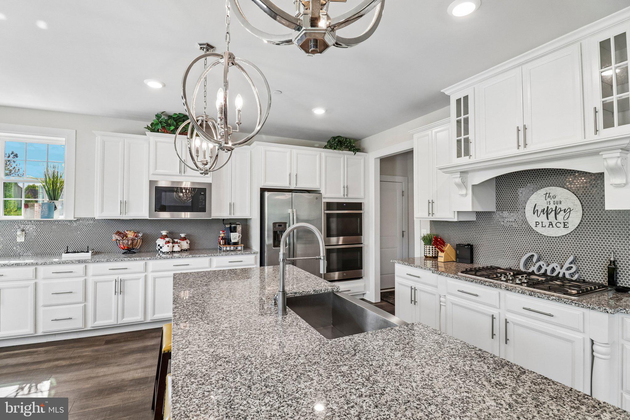 OAK CREEK CLUB - Residential