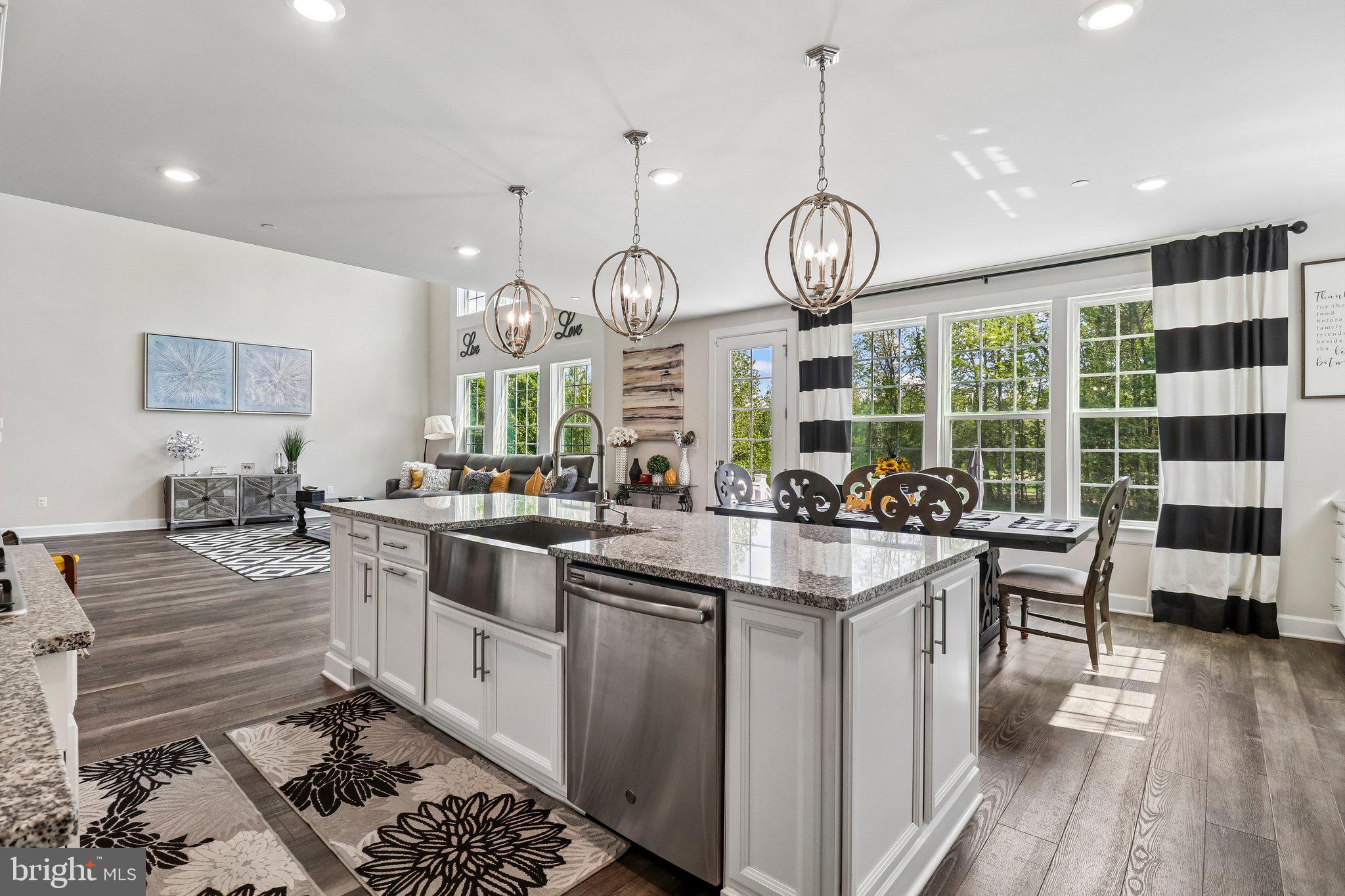 OAK CREEK CLUB - Residential
