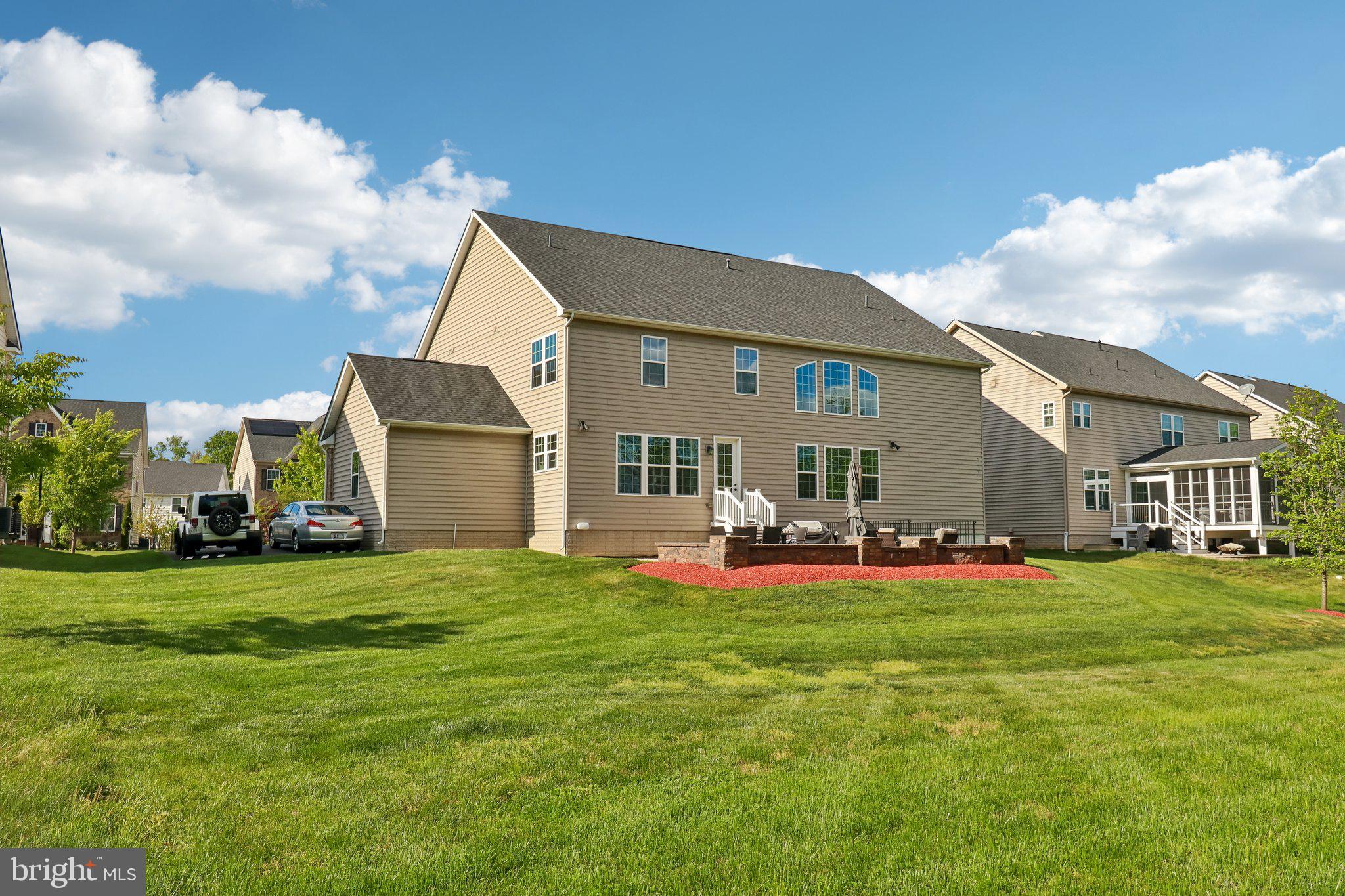 OAK CREEK CLUB - Residential