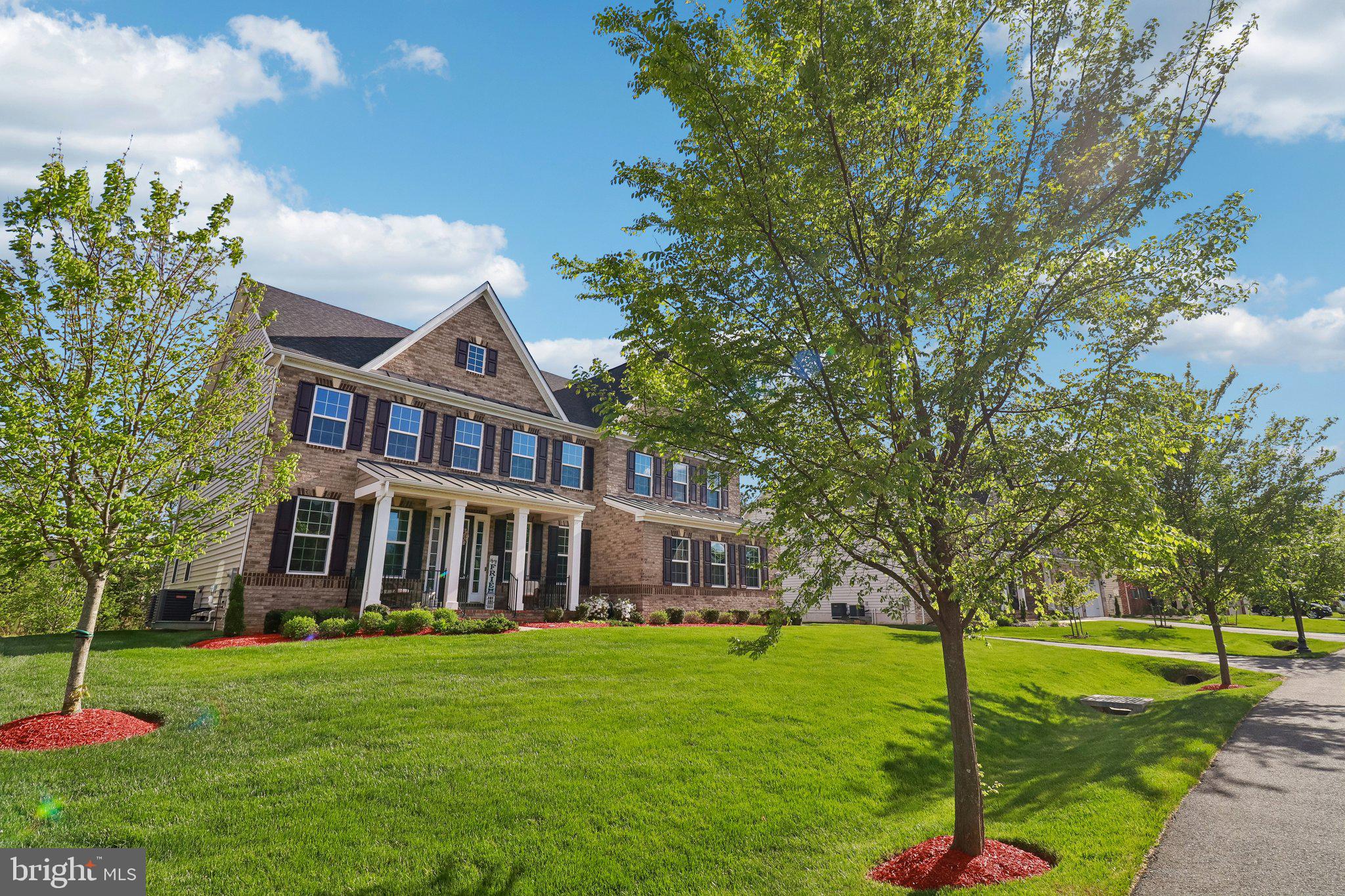 OAK CREEK CLUB - Residential