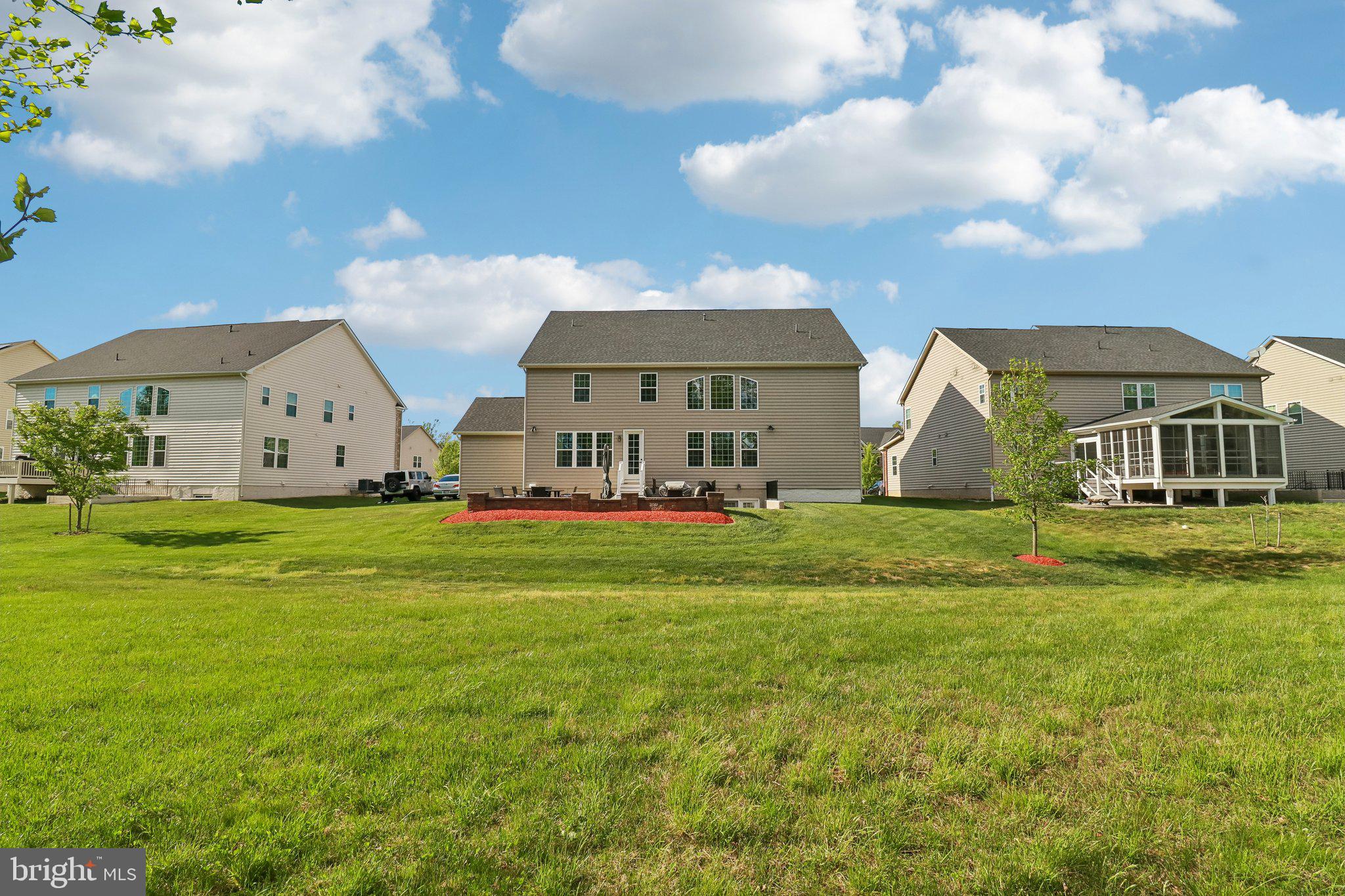 OAK CREEK CLUB - Residential