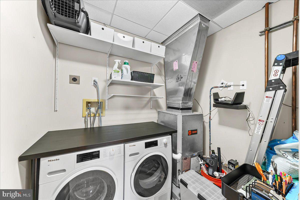 RIVER TOWER CHRIST L - Residential