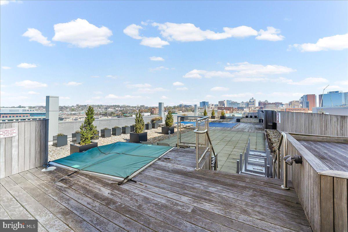 RIVER TOWER CHRIST L - Residential