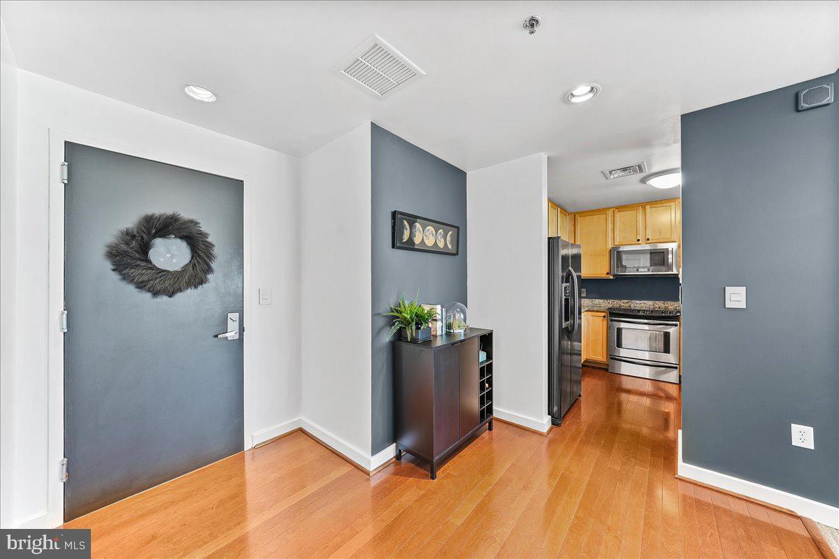 RIVER TOWER CHRIST L - Residential