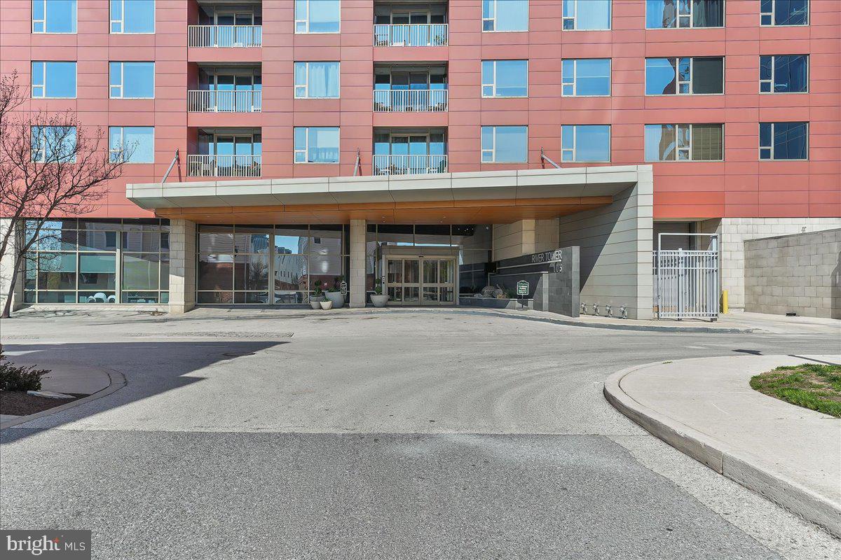 RIVER TOWER CHRIST L - Residential