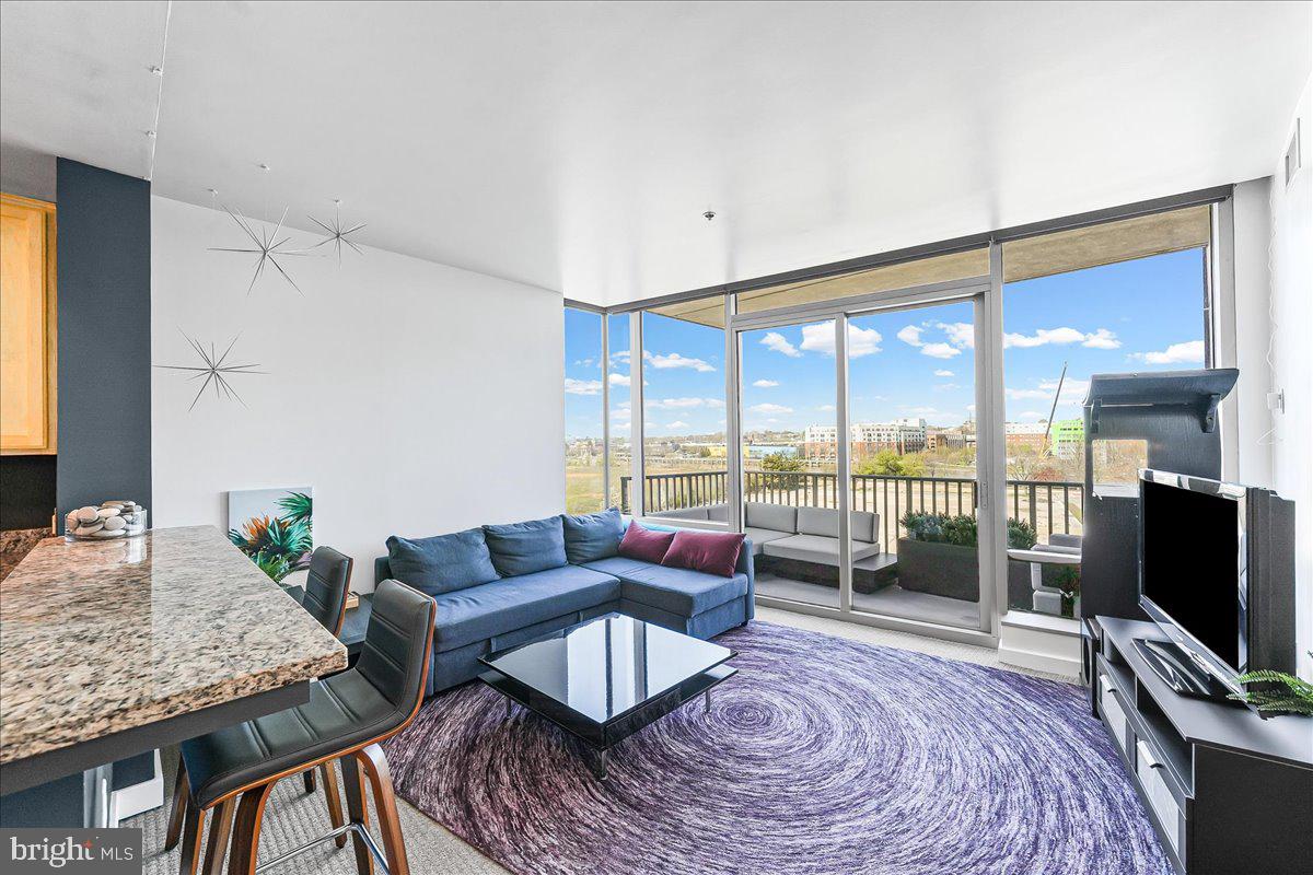 RIVER TOWER CHRIST L - Residential