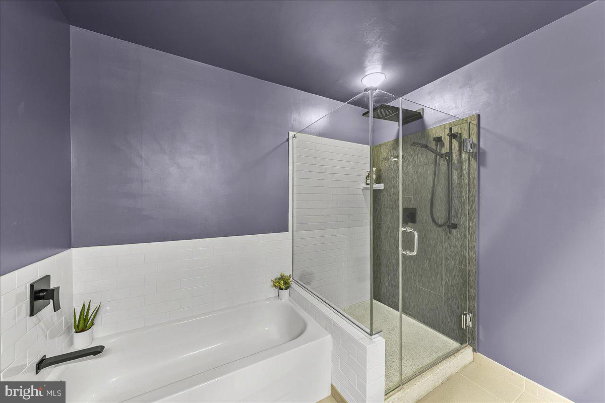 RIVER TOWER CHRIST L - Residential