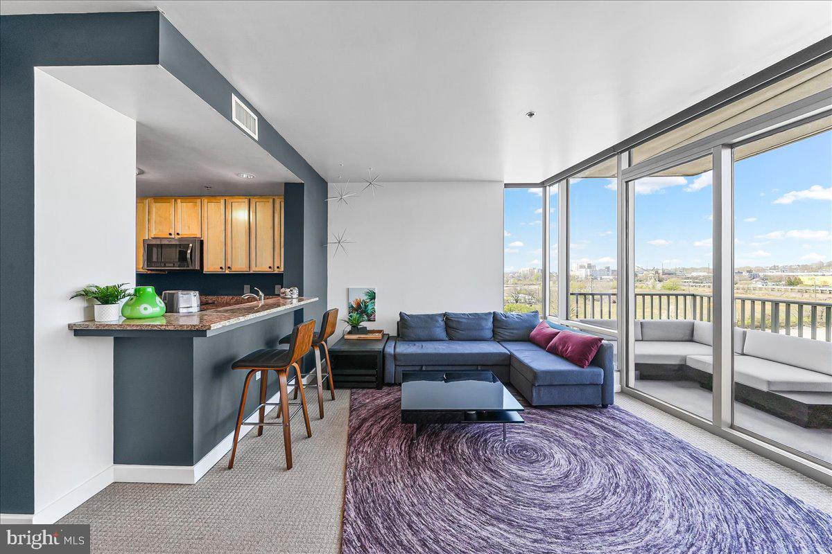 RIVER TOWER CHRIST L - Residential