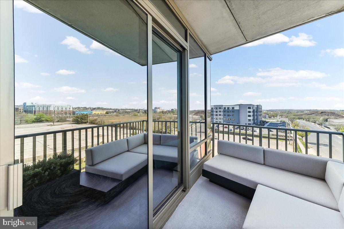 RIVER TOWER CHRIST L - Residential