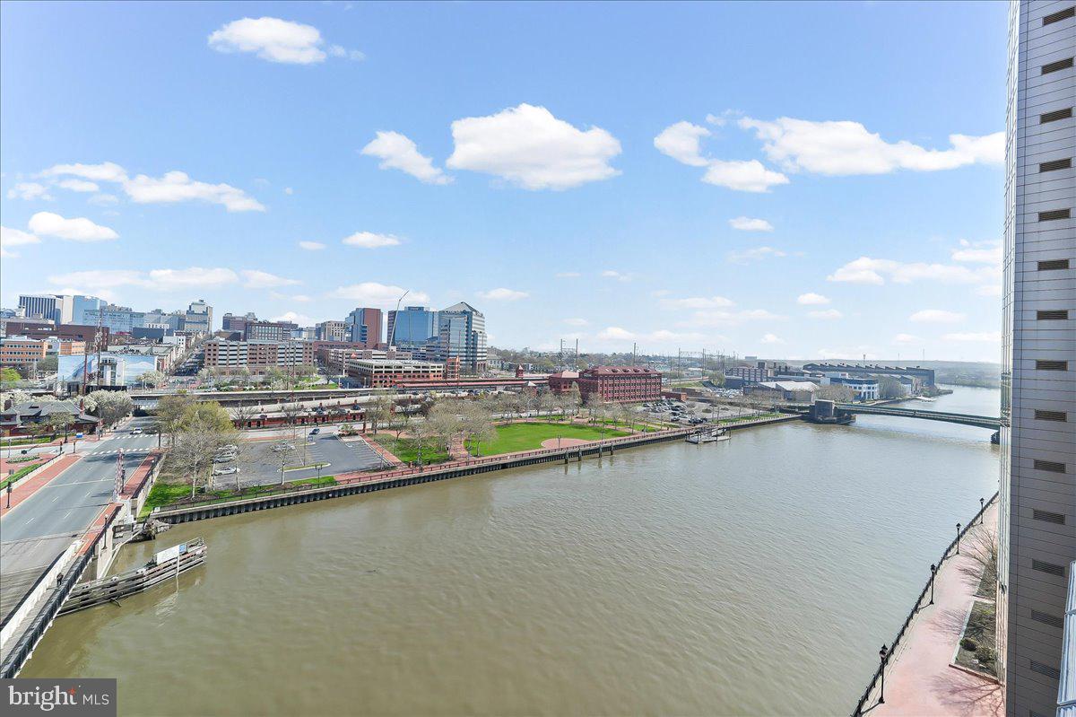 RIVER TOWER CHRIST L - Residential