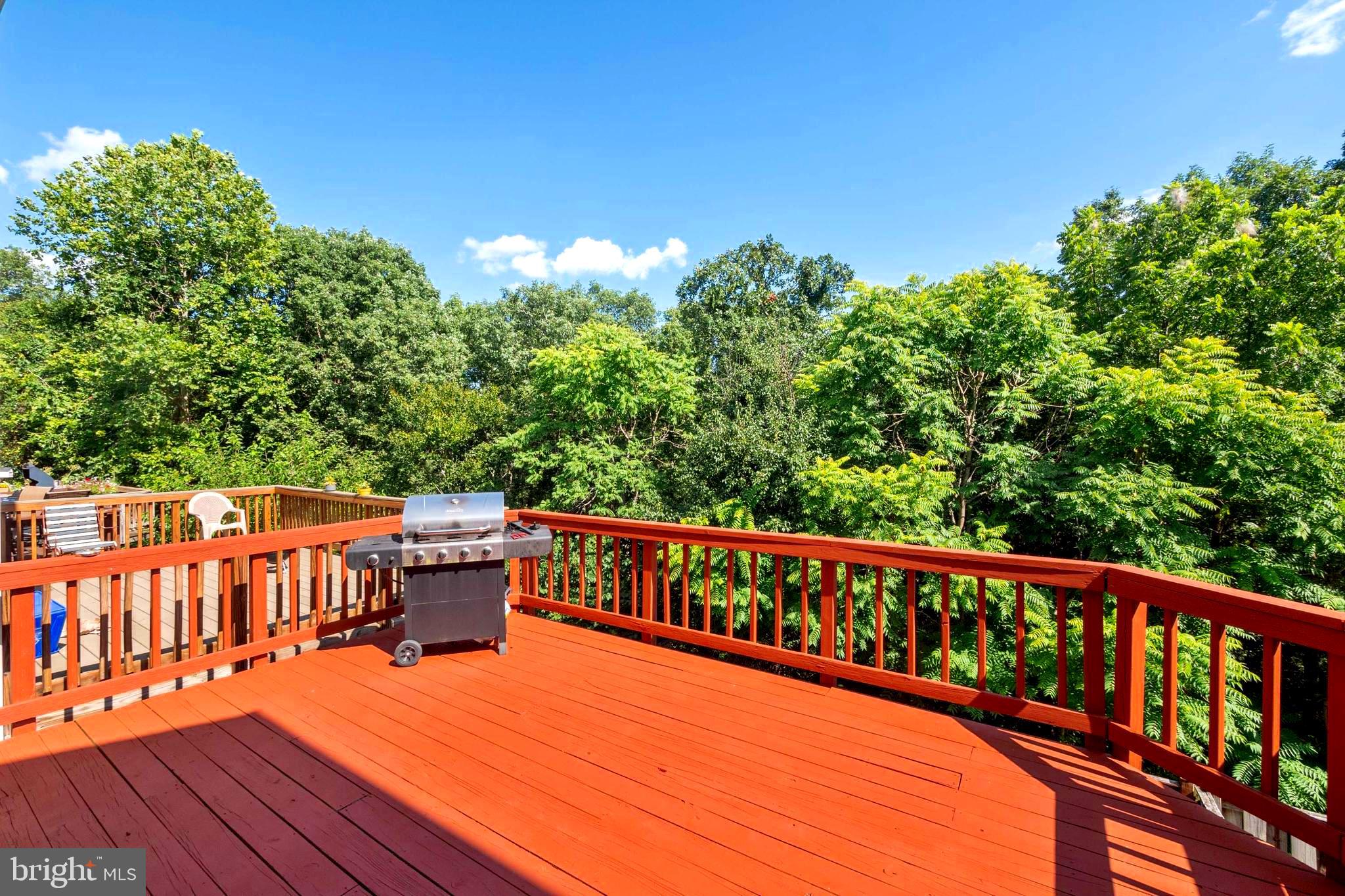 COMPTON VALLEY ESTATES - Residential