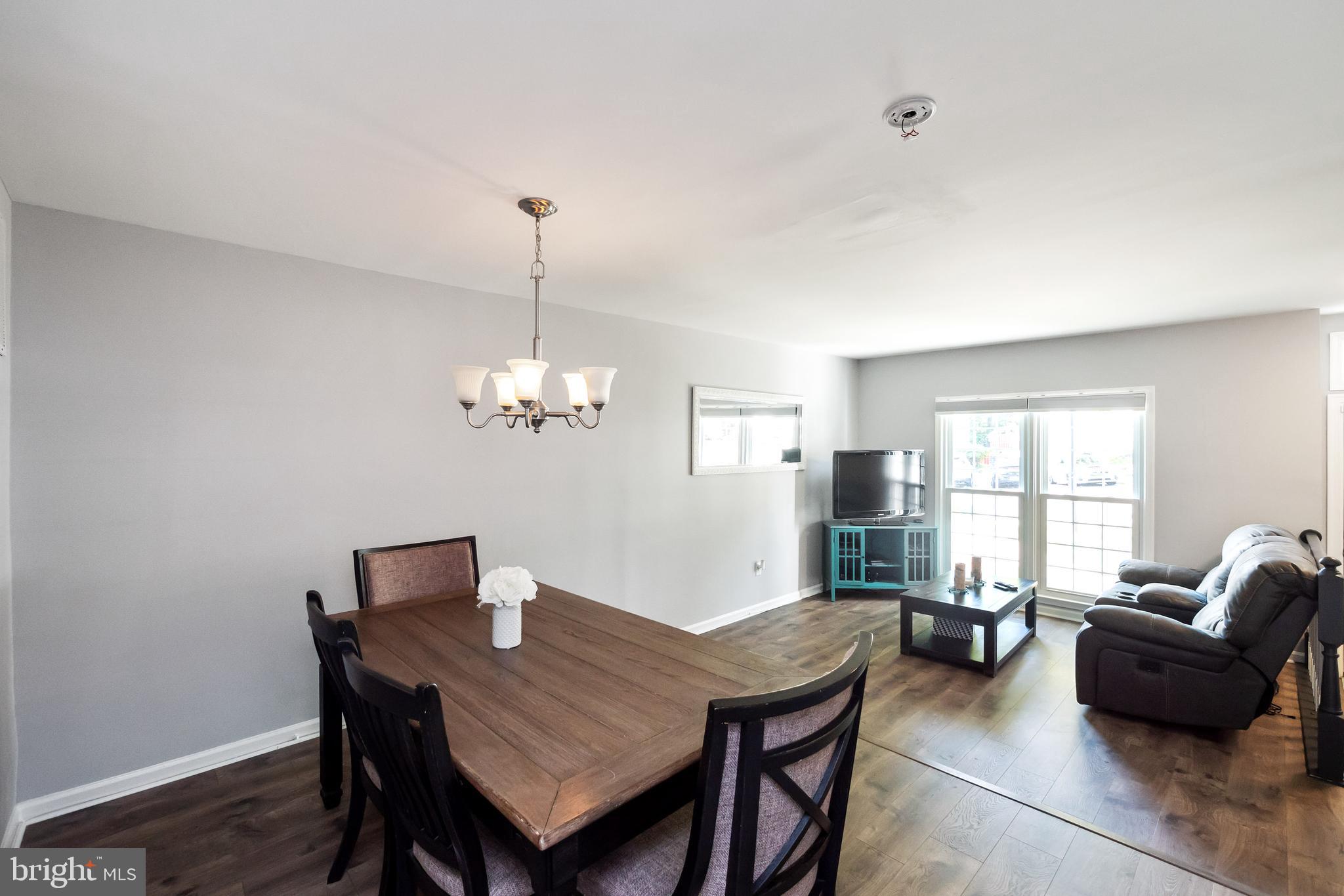 COMPTON VALLEY ESTATES - Residential