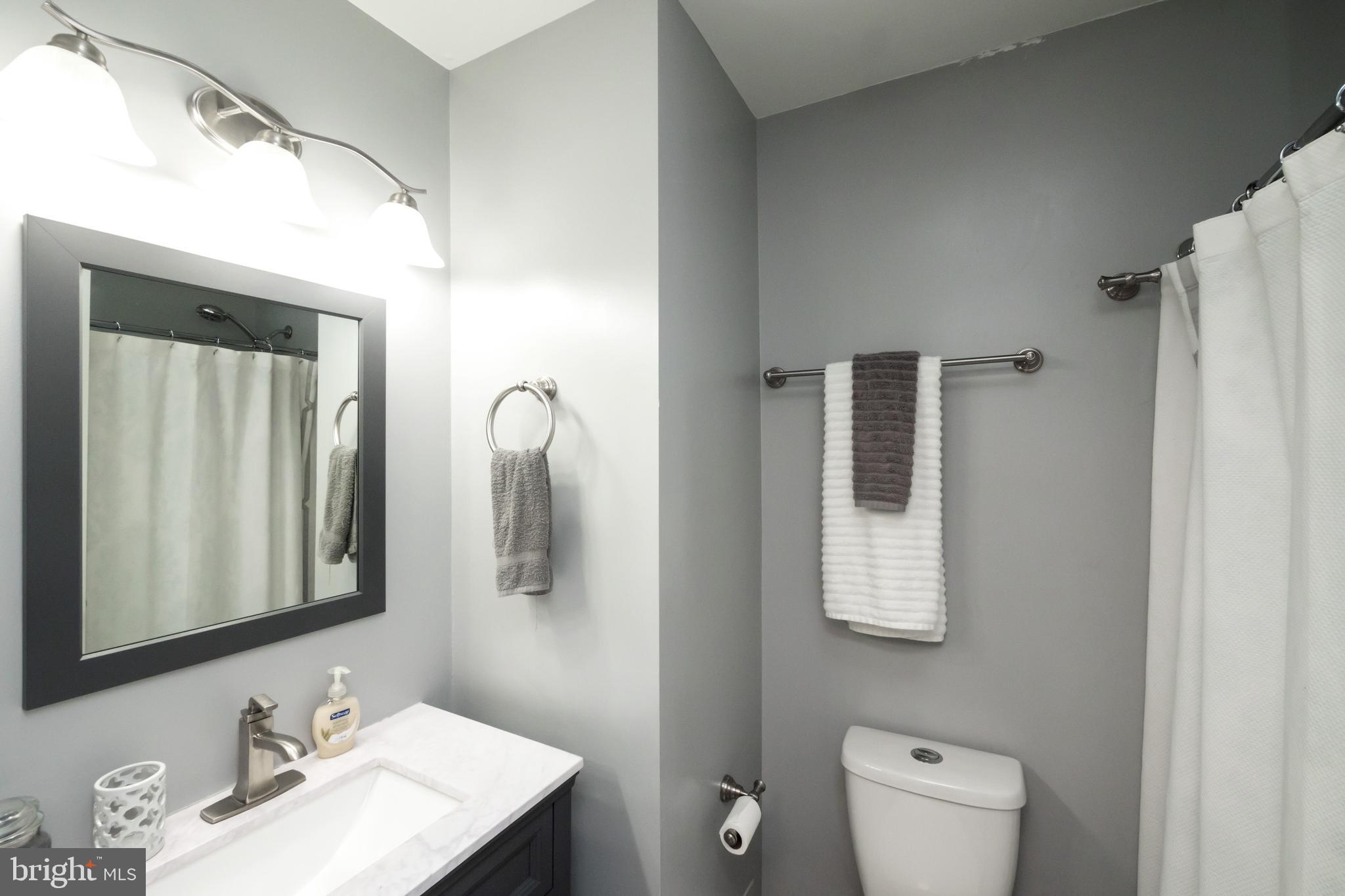 COMPTON VALLEY ESTATES - Residential