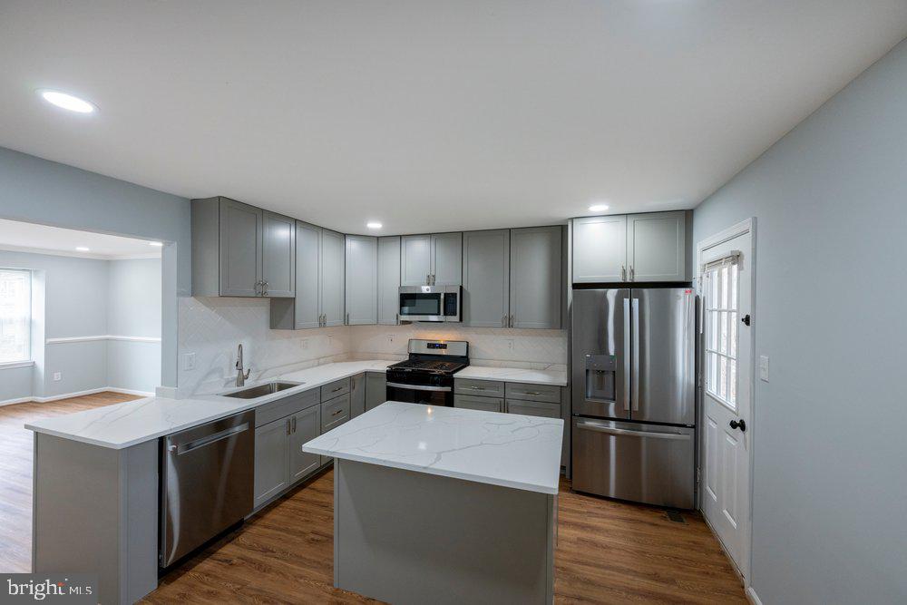 WINSLOW CHASE - Residential