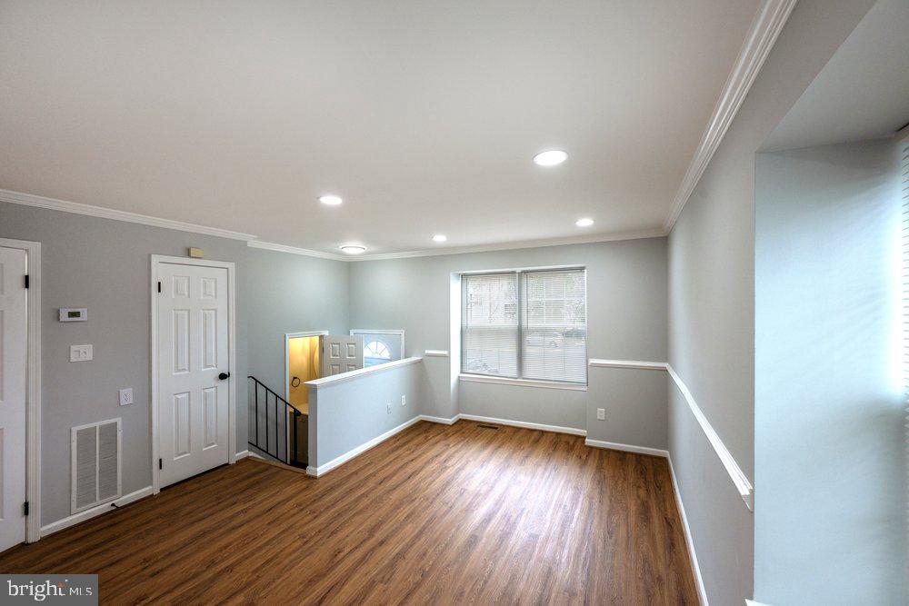 WINSLOW CHASE - Residential