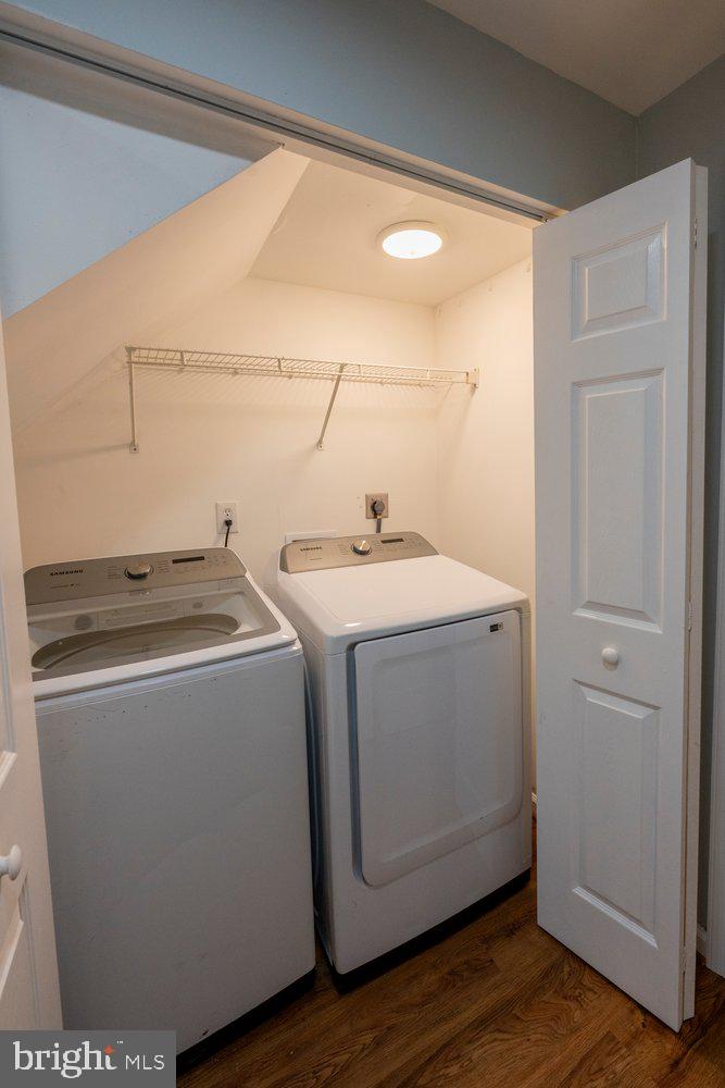 WINSLOW CHASE - Residential