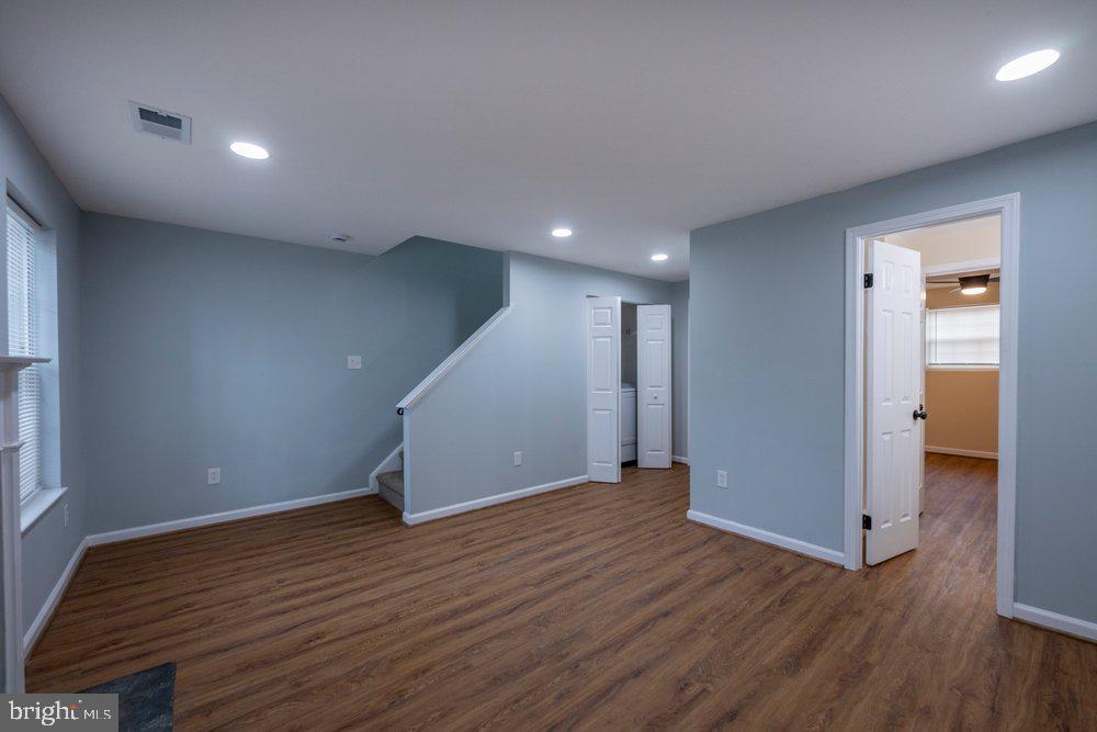 WINSLOW CHASE - Residential