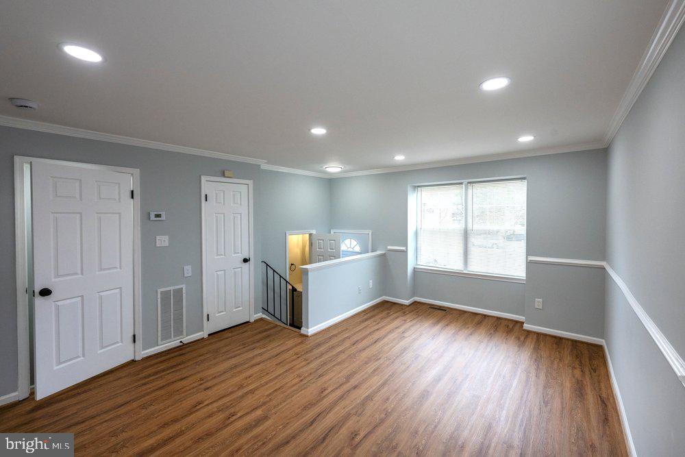 WINSLOW CHASE - Residential