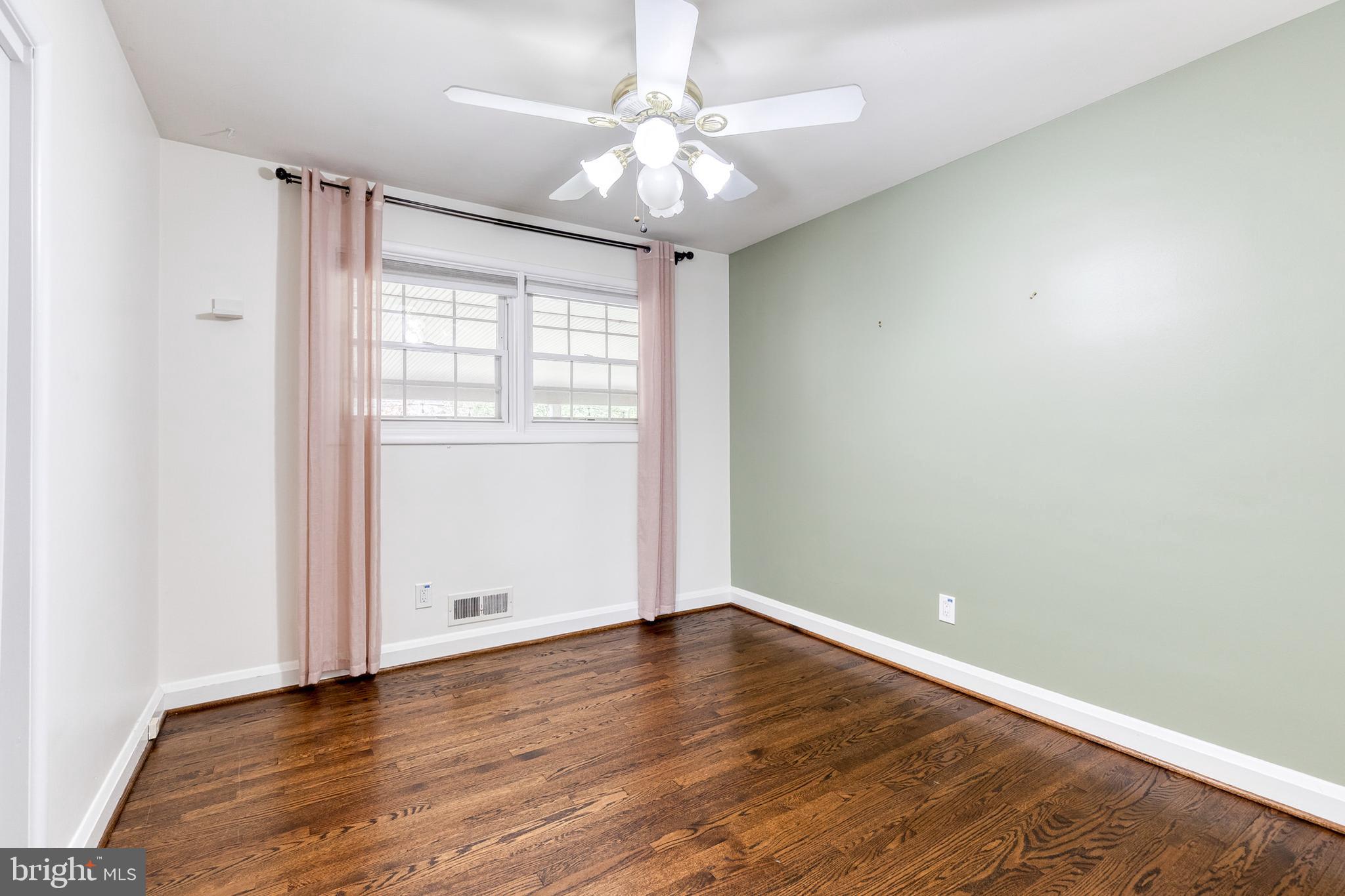 RUXTON HILL MANOR - Residential