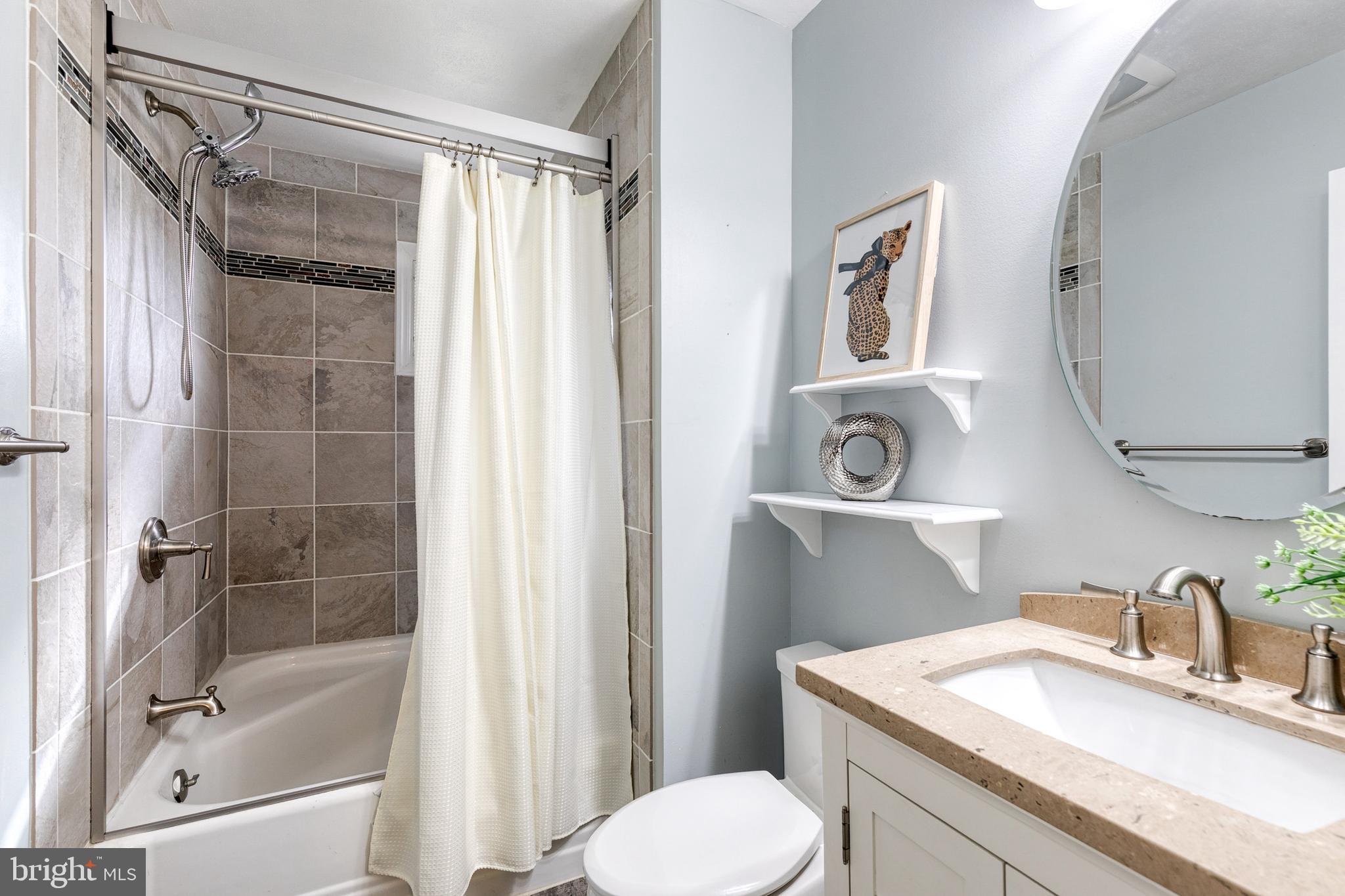 RUXTON HILL MANOR - Residential