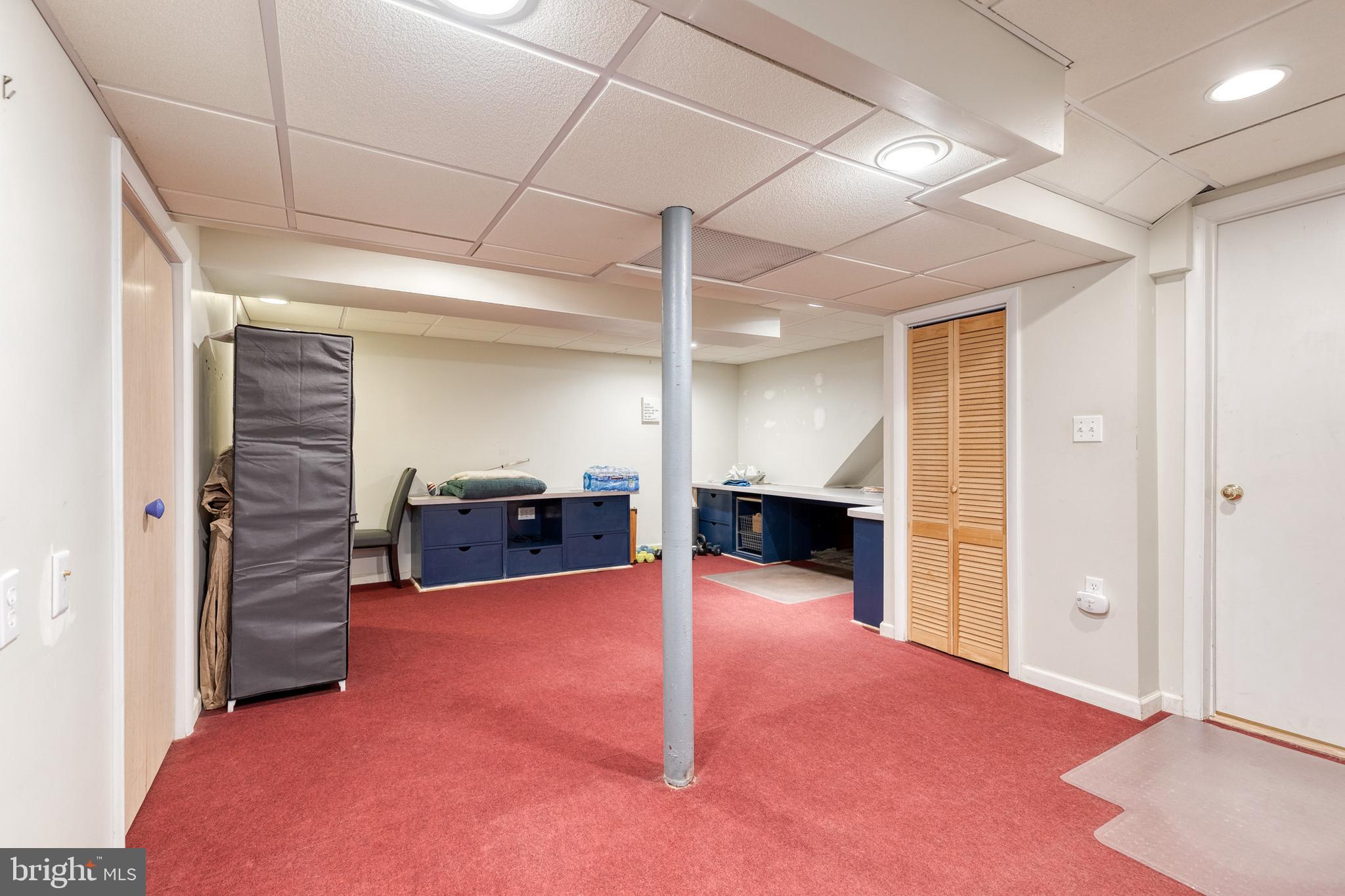 RUXTON HILL MANOR - Residential