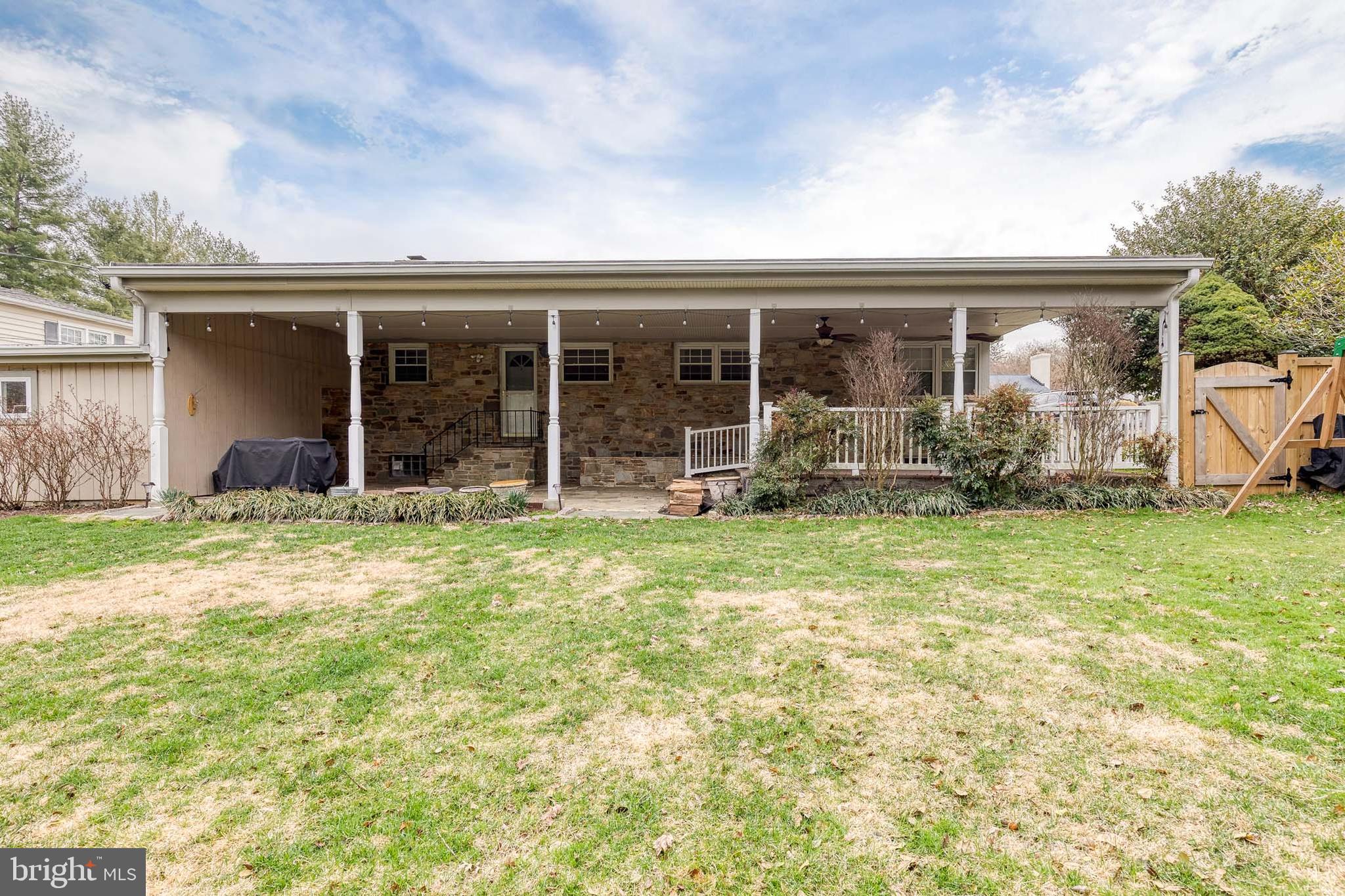 RUXTON HILL MANOR - Residential