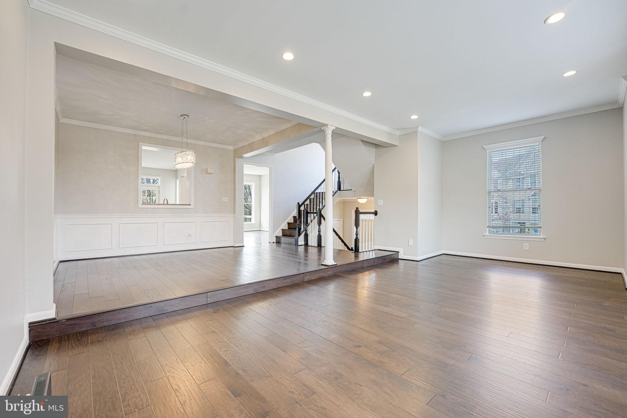 GREAT FALLS CHASE - Residential