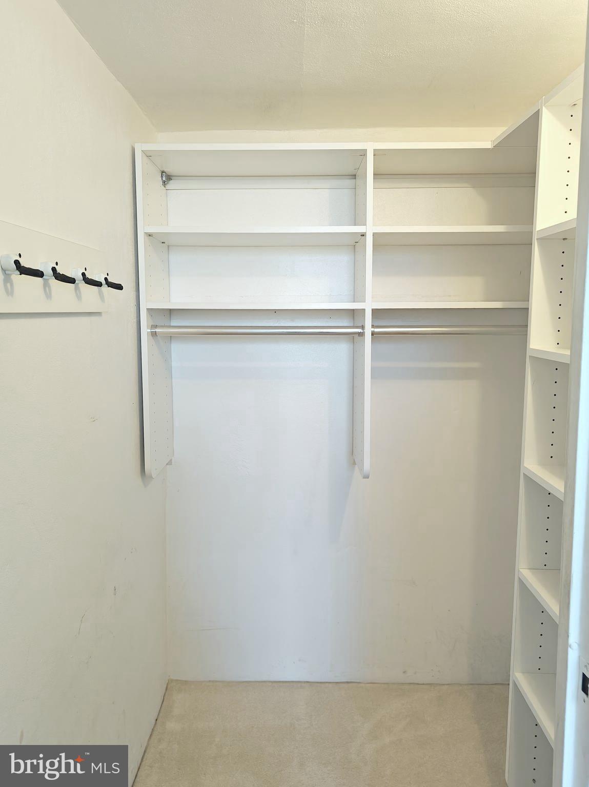 SPRING MOUNT SUMMI - Residential Lease