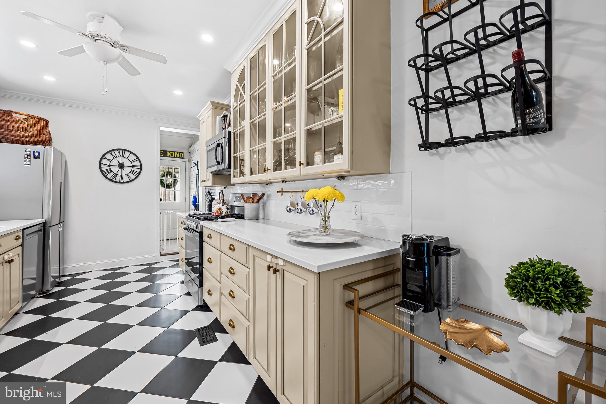 HAMPDEN HISTORIC DISTRICT - Residential