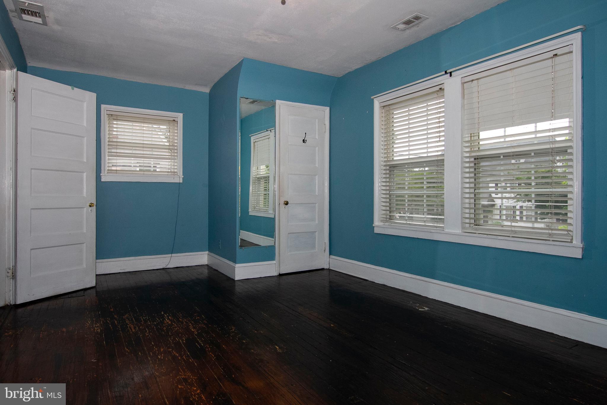 OLD DUNDALK - Residential